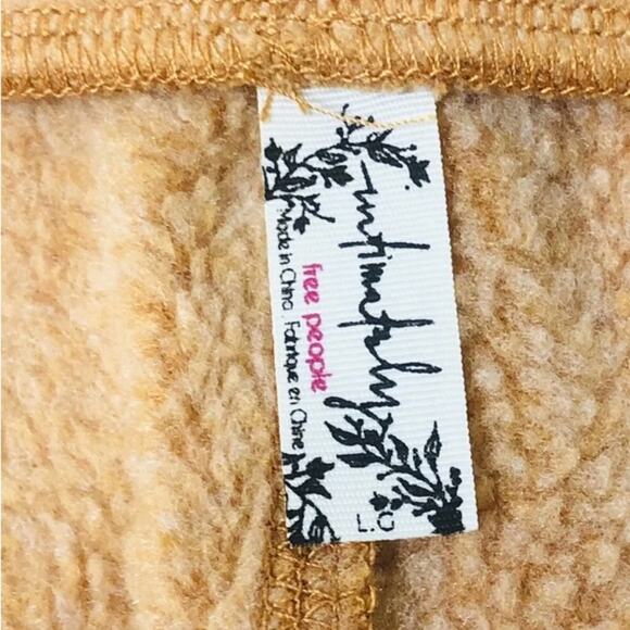 Free People Cognac Kelly Fleece Raw Hem Pull On Shorts, Size Medium - Picture 4 of 6